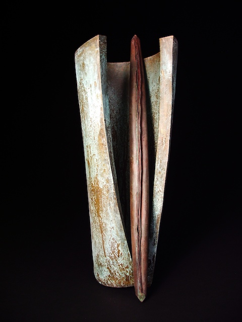 Sculptural vase form with thumper